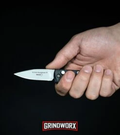 Boker Desert Warrior Mini Kalashnikov OD Green Automatic Knife - Copper Plain -Kershaw Store Boker Mini Kalashnikov Automatic Knife Black Bead Blast 01KALS73 BHQ 10758 kp in hand web large 4